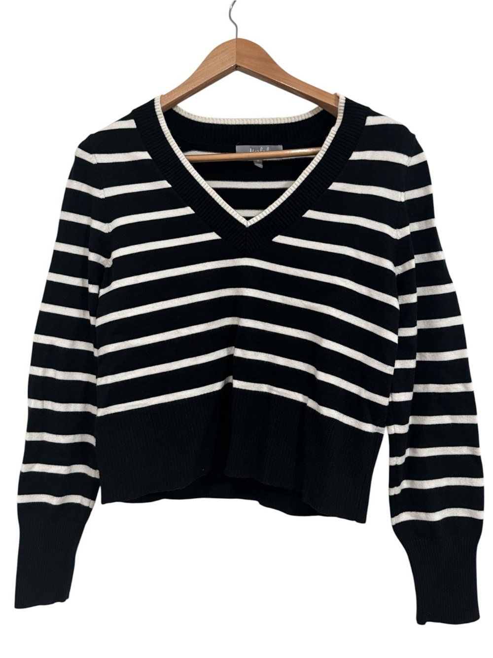 Marled Reunited Clothing Black & Cream Striped V-Neck Cropped Plush Sweater sz M